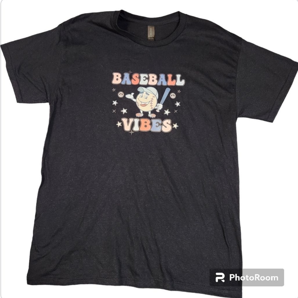 New Baseball Vibes tee size Large